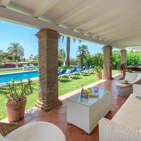 Oasis By Villa