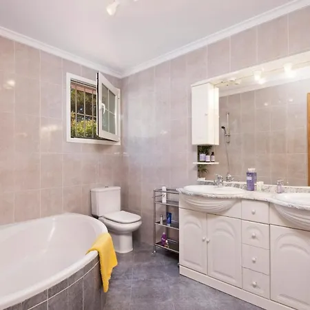 Oasis By Villa Marbellac